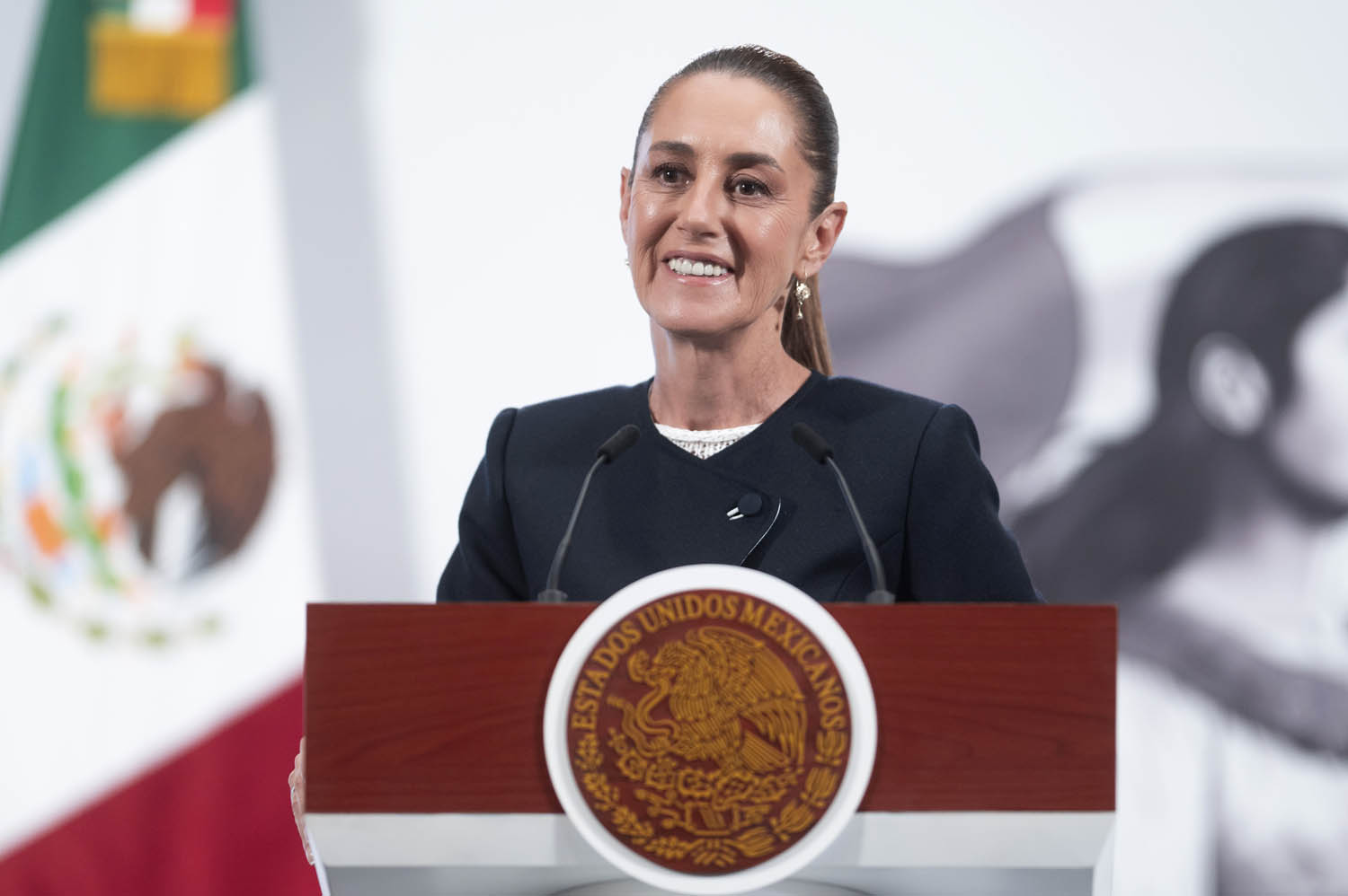 PRESIDENTA