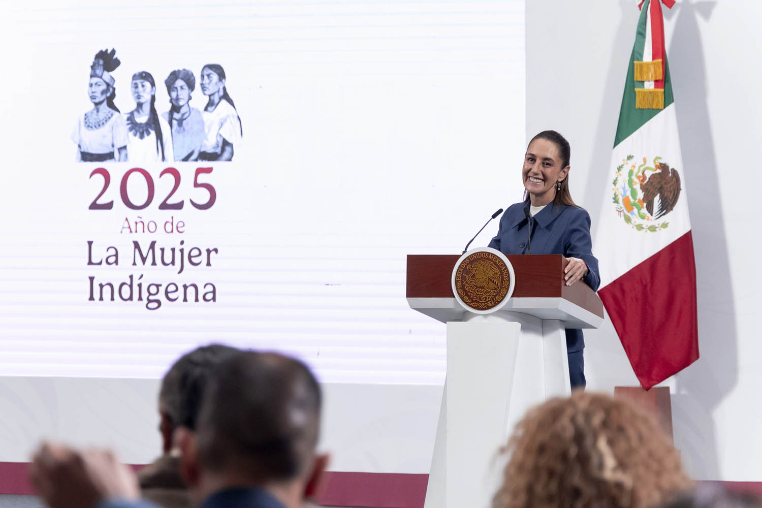 PRESIDENTA